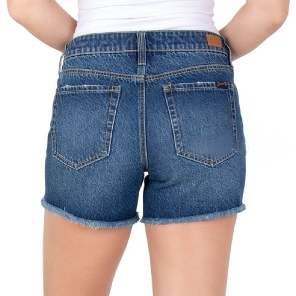 SEVEN7 5" INSEAM FRAY HEM DENIM WEEKEND SHORT Dark Wash Size 6 - Picture 3 of 7